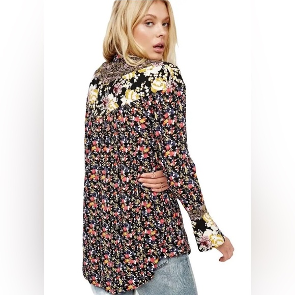 Free People Wildflower Fields Henley Top Size XS - Picture 5 of 14